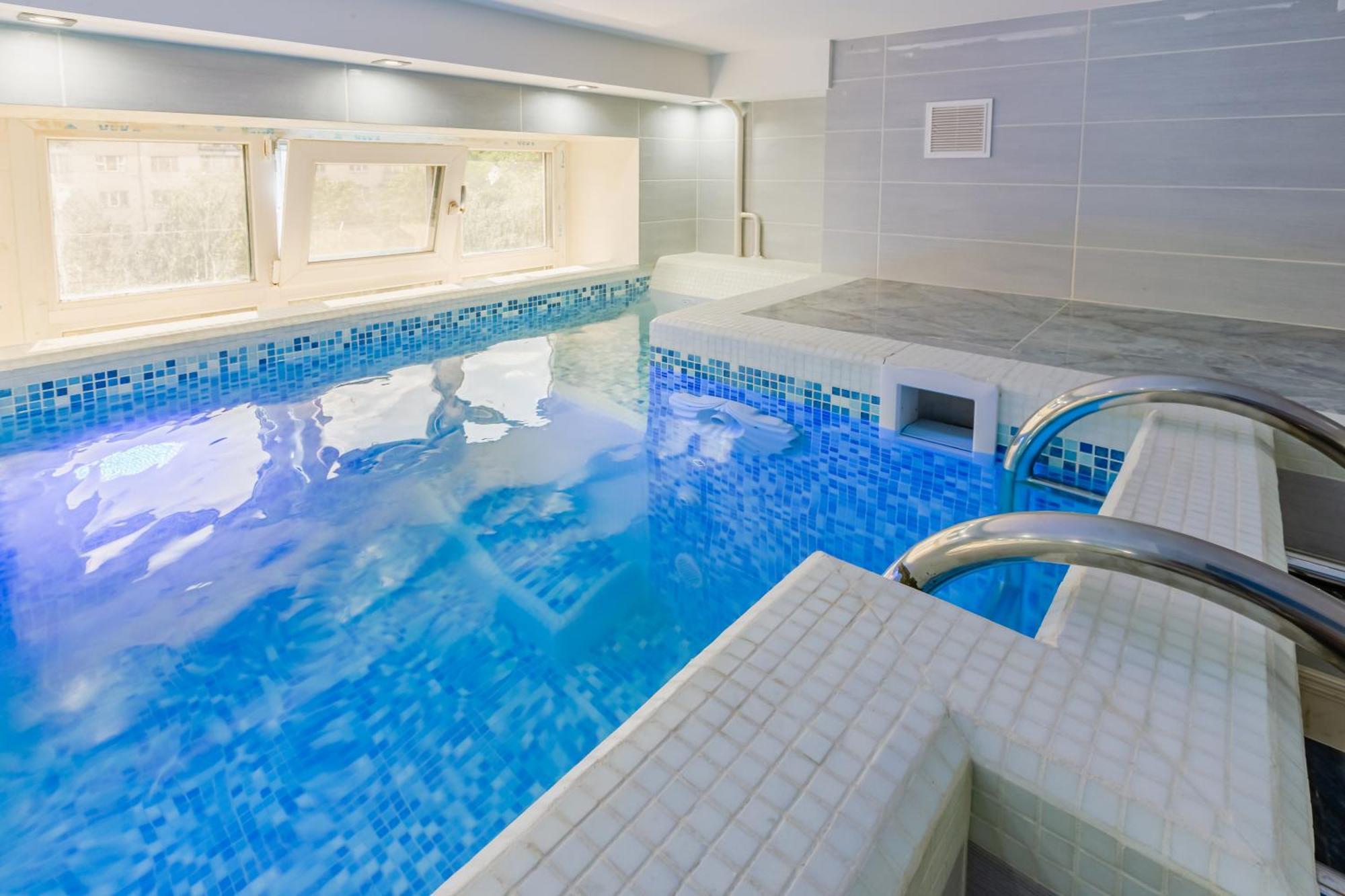 Luxury Apartment With Pool And Hammam Kiev Eksteriør bilde